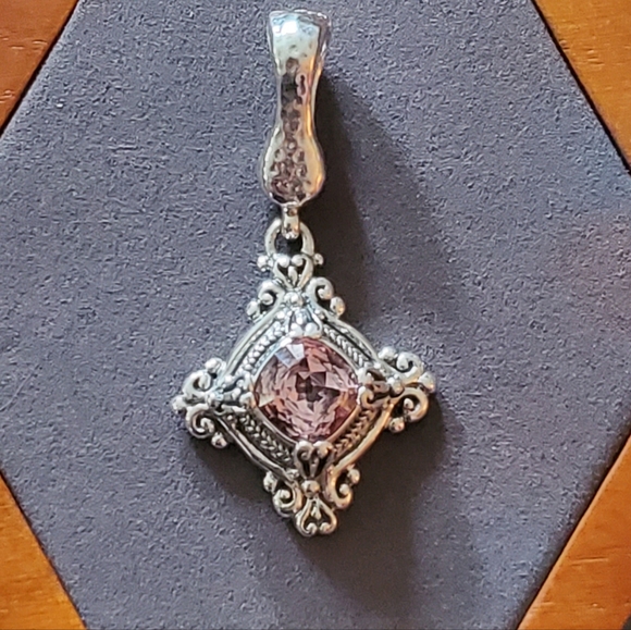 925 Sterling Silver Lavendar Quartz Pendant - Picture 3 of 6